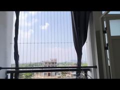 پنجره بالکنی با ریل آلومینیومی و حفاظ نامرئی