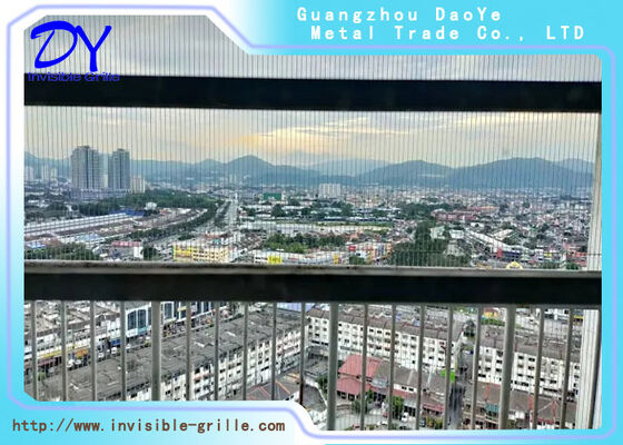 محافظ ایمنی نامرئی، مانع نامرئی که با حفظ هماهنگی زیبایی طراحی شده است.