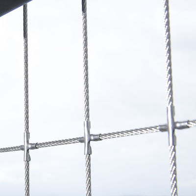 آسان آتش فرار حفاظت از حیوانات خانگی نوری شبكه با فاصله سیم 5 سانتی متر فاصله برای حفاظت از بالکن و پنجره