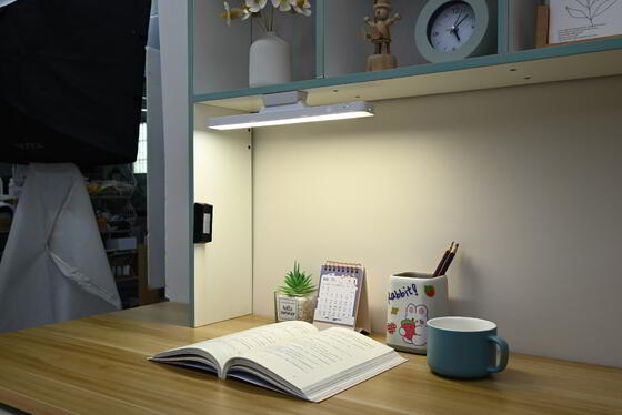 لامپ 800 میلی آمپر ساعتی با جذب مغناطیسی قوی، محافظت از چشم LED، قابل شارژ، نور سرد، با قابلیت USB، چراغ های مطالعه