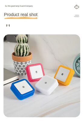 لامپ نور شب زیبا با حسگر حرکت که نور نرم را فراهم می کند