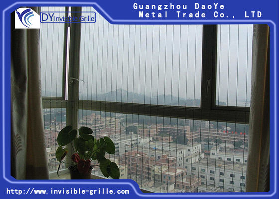 جلو پنجره پنجره ای مشبک ضد زنگ مخصوص کودکان